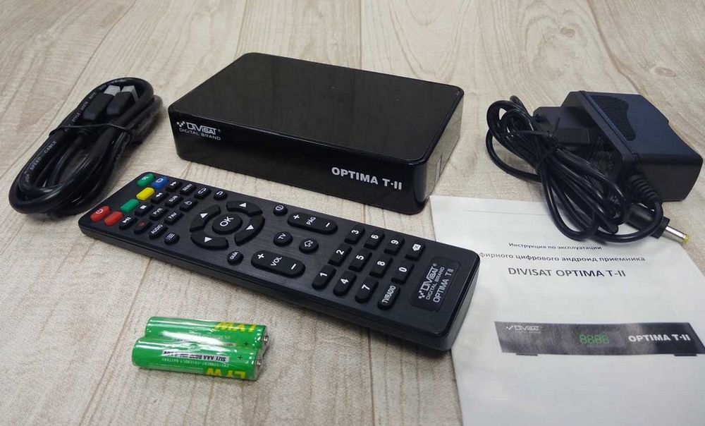 Детальное изображение товара "Приставка Android TV Divisat Optima T-II DVB-T2" из каталога оборудования Антенна76