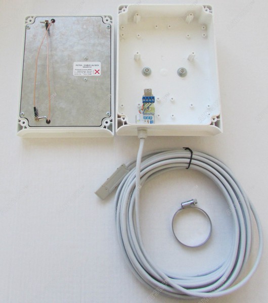 Детальное изображение товара "Антенна Антэкс PETRA-9 MIMO 2х2 BOX панельная с гермобоксом 9 дБ" из каталога оборудования Антенна76