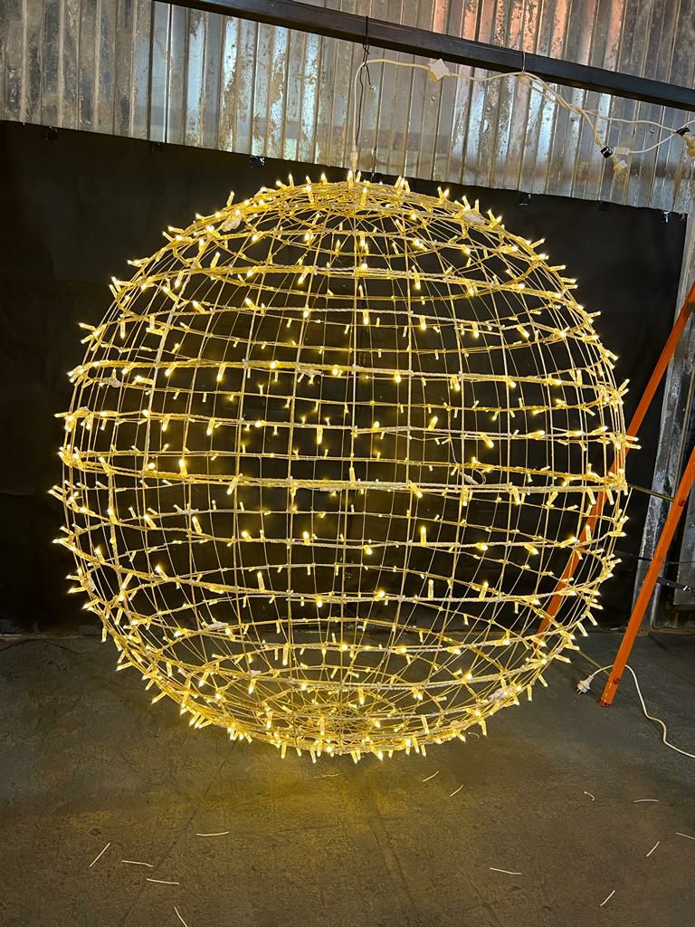 Детальное изображение товара "Светодиодный шар, 220 В, 120Х120 см, постоянное свечение, цвет теплый белый" из каталога оборудования Антенна76