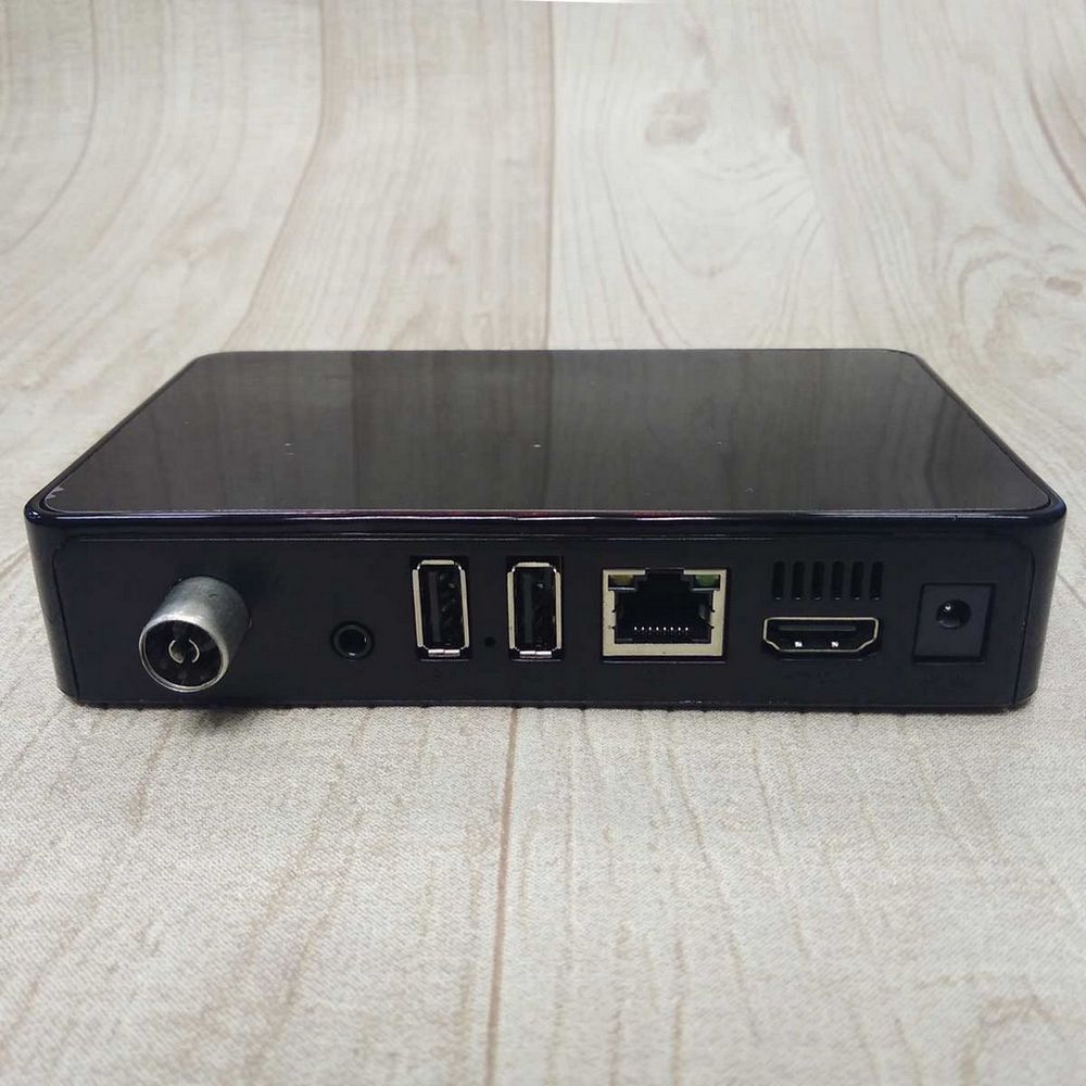 Детальное изображение товара "Приставка Android TV Divisat Optima T-II DVB-T2" из каталога оборудования Антенна76