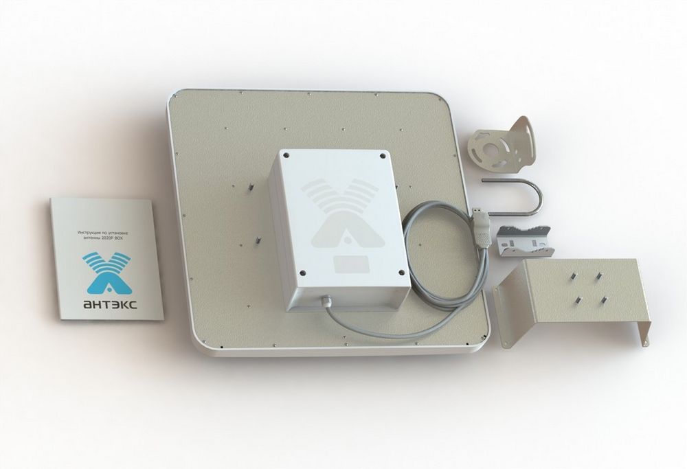 Детальное изображение товара "Антенна Антэкс AX-2020P BOX панельная с гермобоксом 20 дБ" из каталога оборудования Антенна76