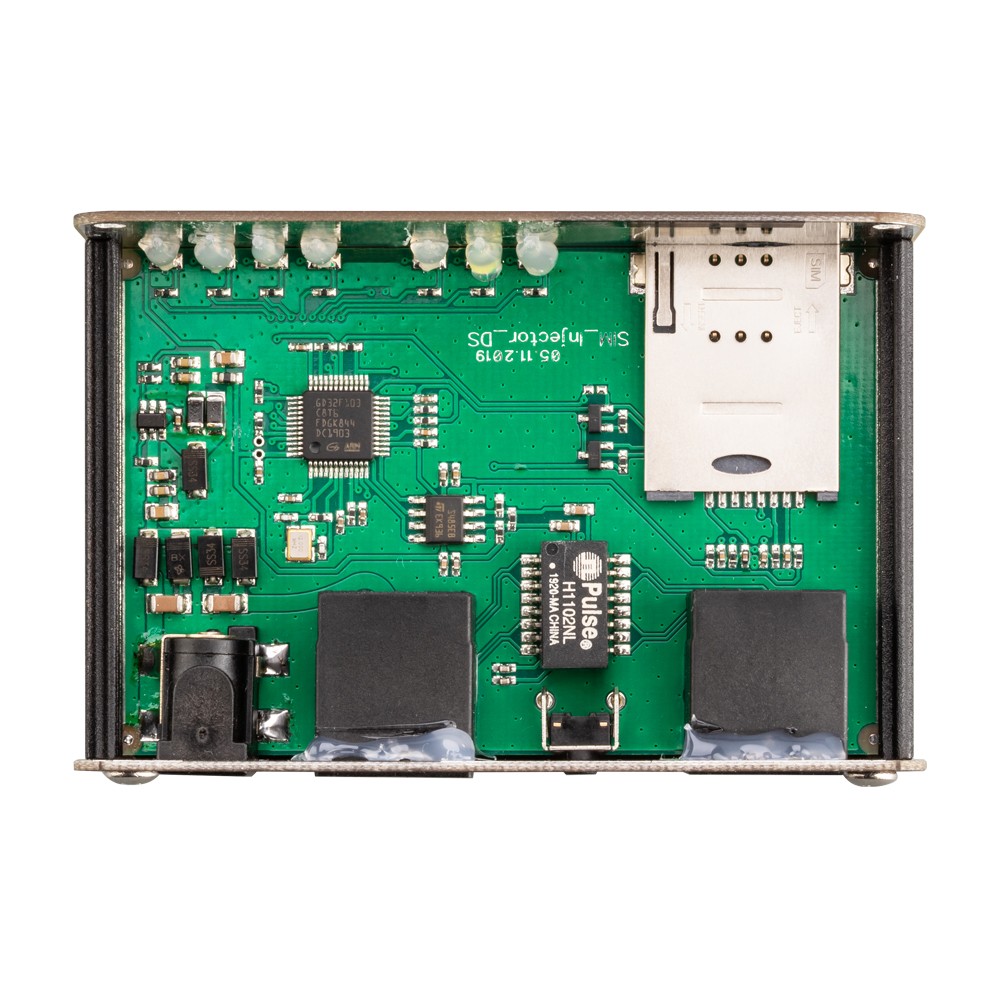 Детальное изображение товара "Роутер Kroks Rt-Ubx RSIM DS eQ-EP с m-PCI модемом и поддержкой SIM-инжектора" из каталога оборудования Антенна76