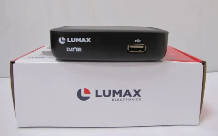 Детальное изображение товара "Цифровая ТВ приставка DV1123HD Lumax" из каталога оборудования Антенна76