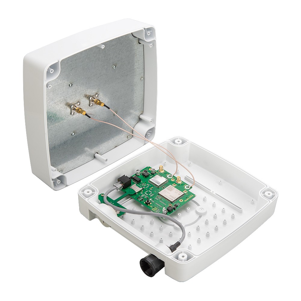 Детальное изображение товара "Роутер Kroks Rt-Ubx DS m4 со встроенным модемом Quectel LTE cat.4" из каталога оборудования Антенна76