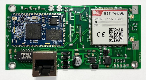 Детальное изображение товара "Встраиваемый роутер с интегрированным LTE-модемом AXR-5i PoE" из каталога оборудования Антенна76